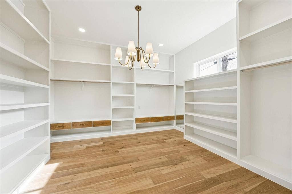 6860 Southridge Drive, Dallas, TX 75214 6860 Southridge Drive, Dallas, TX 75214