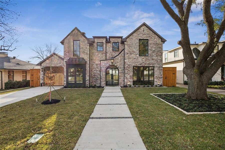 Property photo for 6860 Southridge Drive, Dallas, TX