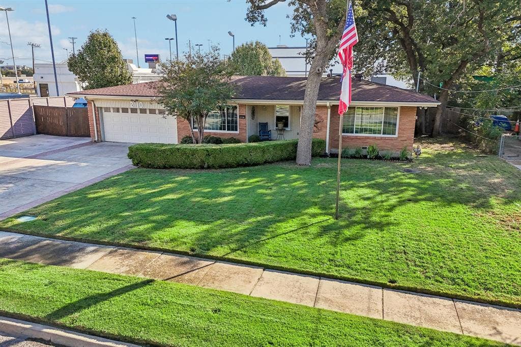 2110 Cooper Drive, Irving, TX 75061 2110 Cooper Drive, Irving, TX 75061