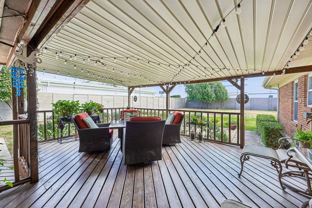 2110 Cooper Drive, Irving, TX 75061 2110 Cooper Drive, Irving, TX 75061