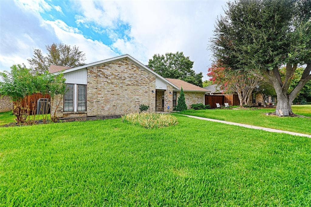 2904 Cross Bend Road, Plano, TX 75023 2904 Cross Bend Road, Plano, TX 75023
