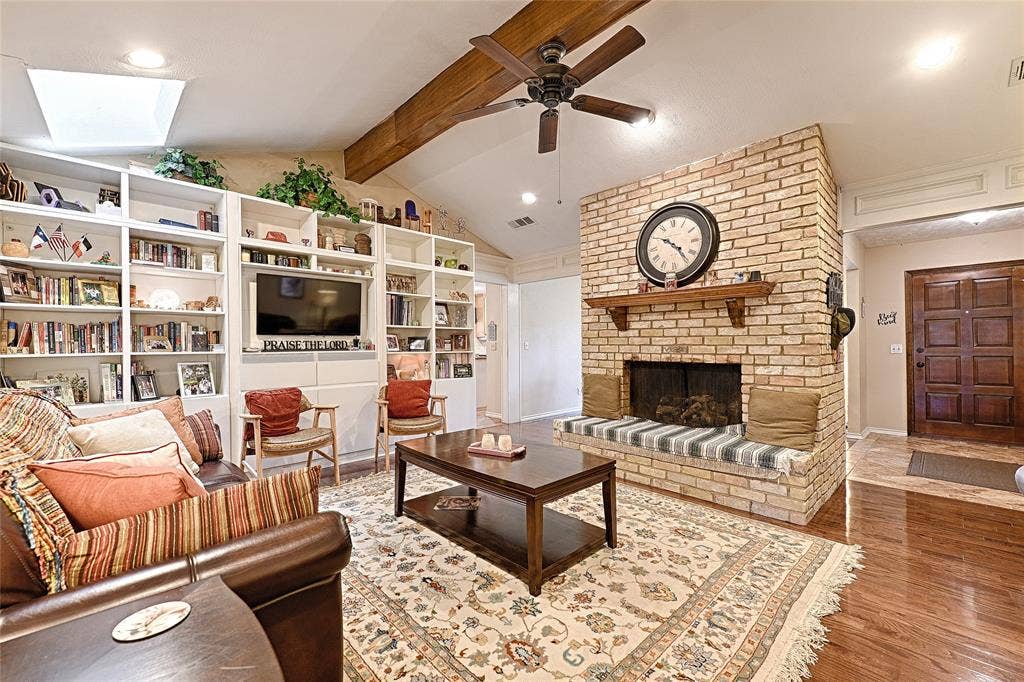2904 Cross Bend Road, Plano, TX 75023 2904 Cross Bend Road, Plano, TX 75023