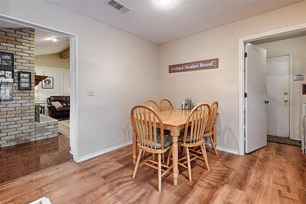 2904 Cross Bend Road, Plano, TX 75023 2904 Cross Bend Road, Plano, TX 75023