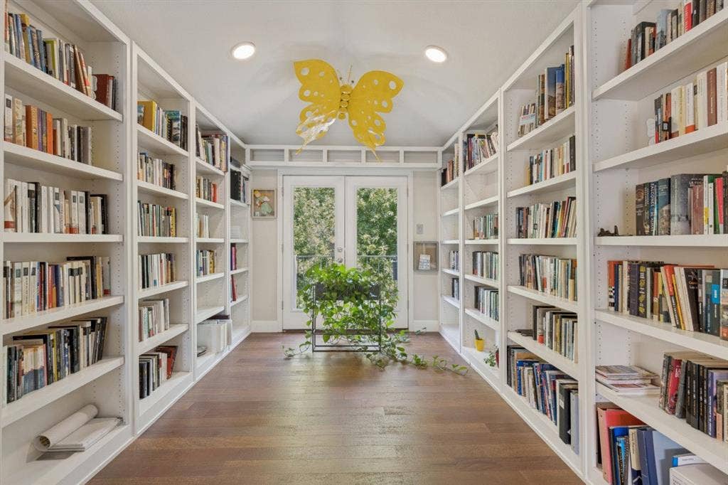 3320 Blackburn Street, Dallas, TX 75204 3320 Blackburn Street, Dallas, TX 75204