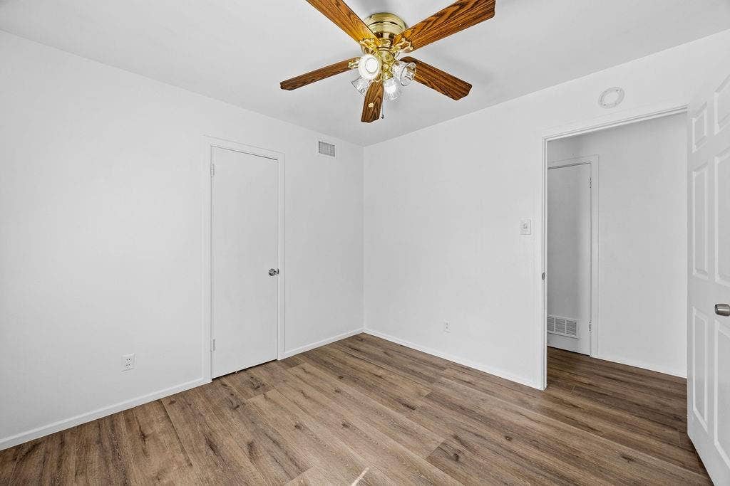 2251 Cambridge Drive, Irving, TX 75061