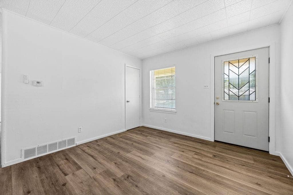 2251 Cambridge Drive, Irving, TX 75061