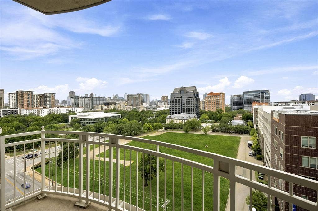 3225 Turtle Creek Boulevard, #810, Dallas, TX 75219 One of the few units with unobstructed views of downtown