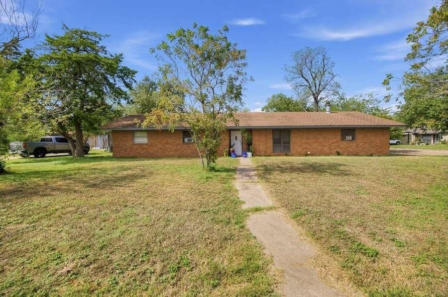 Property photo for 110 Cheyenne, Elm Mott, TX