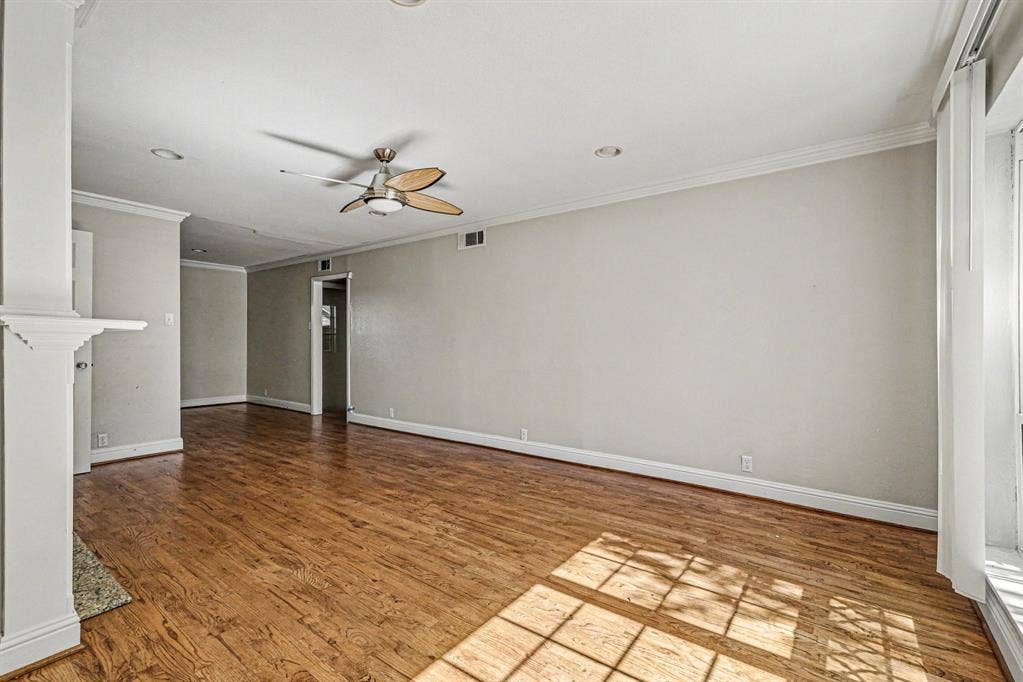 5222 Fleetwood Oaks Avenue, #111, Dallas, TX 75235 5222 Fleetwood Oaks Avenue, #111, Dallas, TX 75235