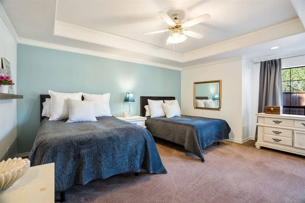 7130 Abrams Road, Dallas, TX 75231 primary bedroom first floor