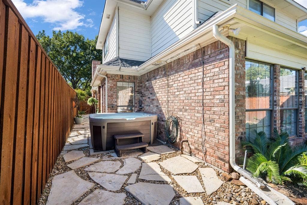 7130 Abrams Road, Dallas, TX 75231 7130 Abrams Road, Dallas, TX 75231