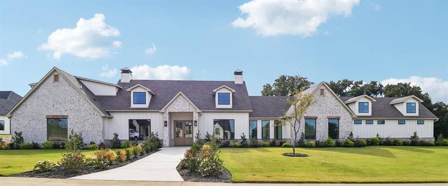 Property photo for 300 Mint Ridge Drive, Burleson, TX