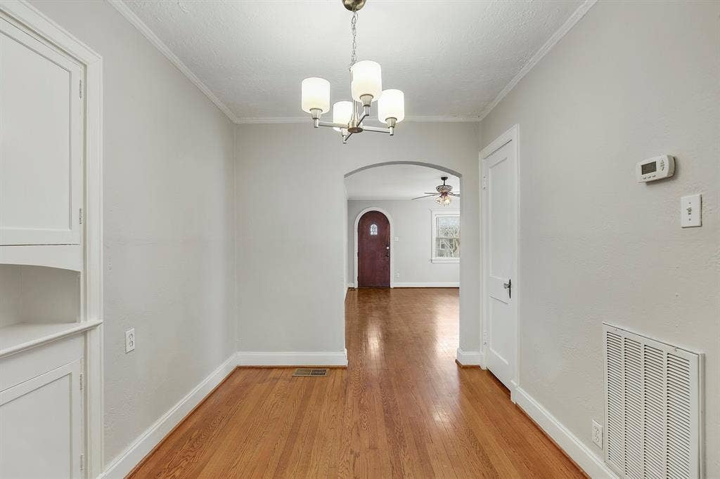 5930 1/2 La Vista Drive, Dallas, TX 75206 5930 1/2 La Vista Drive, Dallas, TX 75206