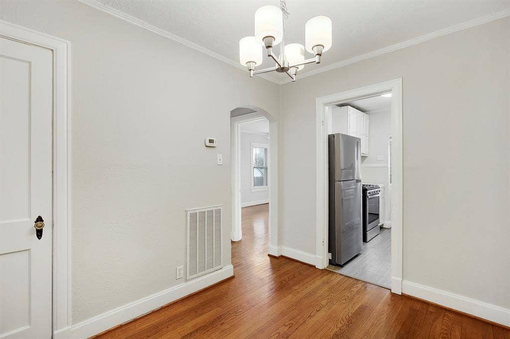 5930 1/2 La Vista Drive, Dallas, TX 75206 5930 1/2 La Vista Drive, Dallas, TX 75206