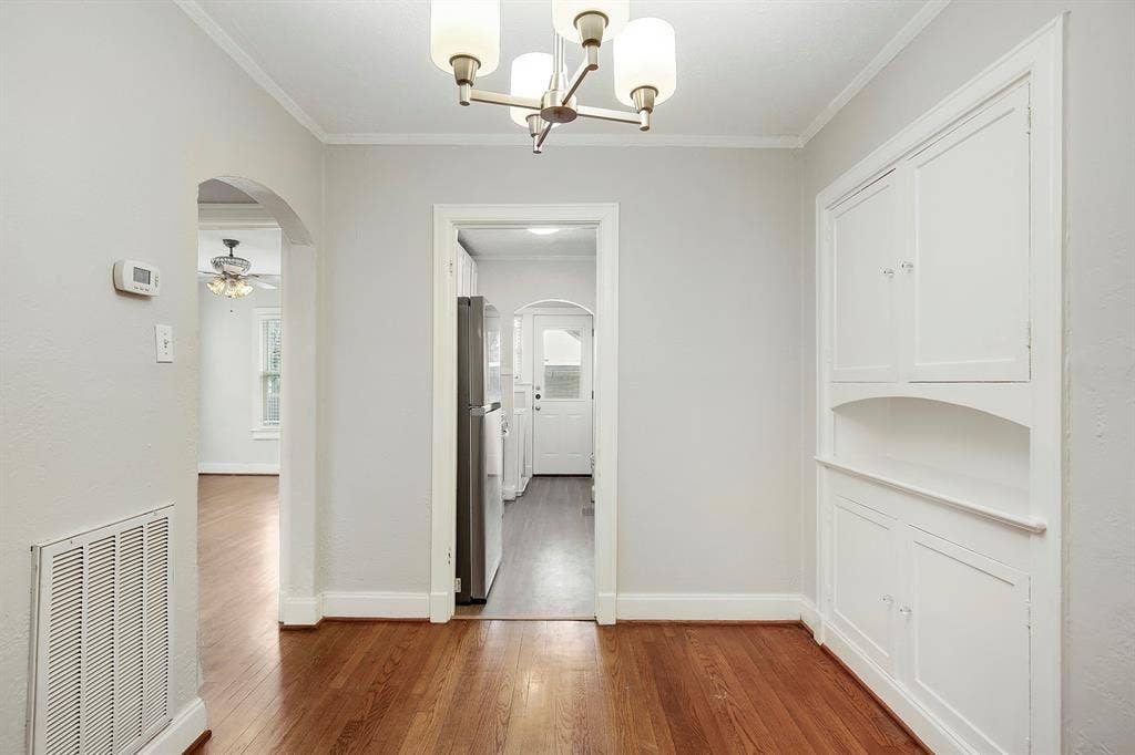 5930 1/2 La Vista Drive, Dallas, TX 75206 5930 1/2 La Vista Drive, Dallas, TX 75206