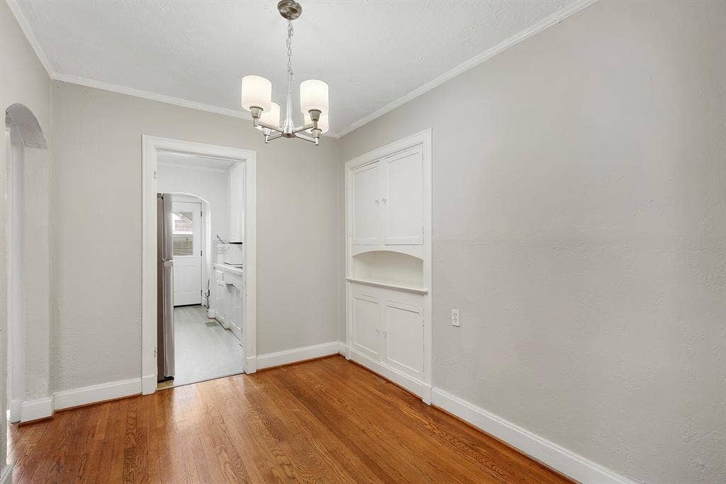 5930 1/2 La Vista Drive, Dallas, TX 75206 5930 1/2 La Vista Drive, Dallas, TX 75206