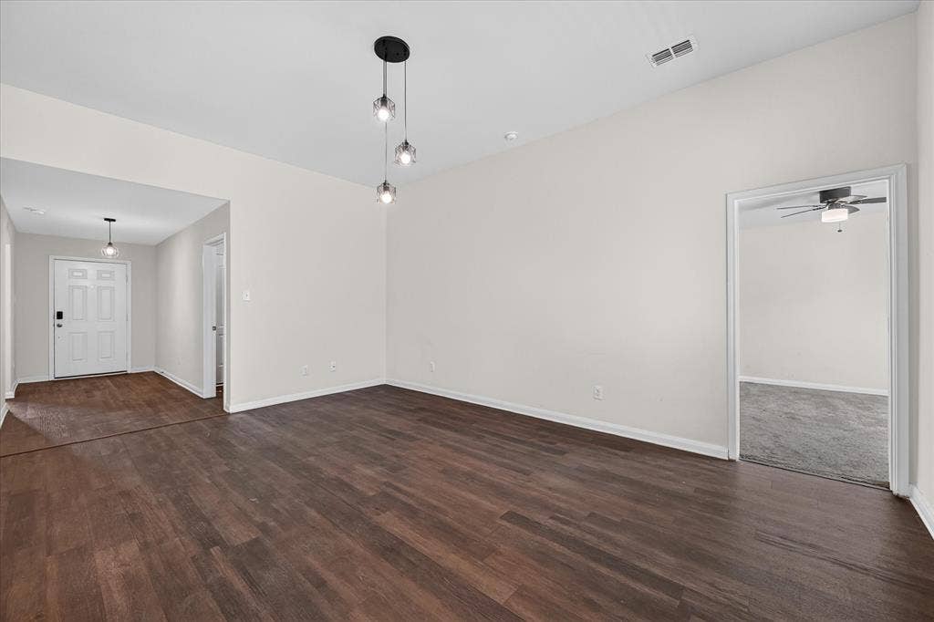 14276 Greenhaw Lane, Dallas, TX 75253 14276 Greenhaw Lane, Dallas, TX 75253