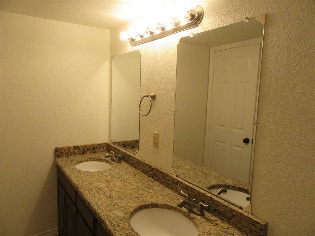 7522 Holly Hill Drive, #18, Dallas, TX 75231 7522 Holly Hill Drive, #18, Dallas, TX 75231