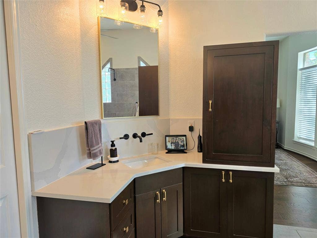 558 Mystic Shores Boulevard, Spring Branch, TX 78070 558 Mystic Shores Boulevard, Spring Branch, TX 78070