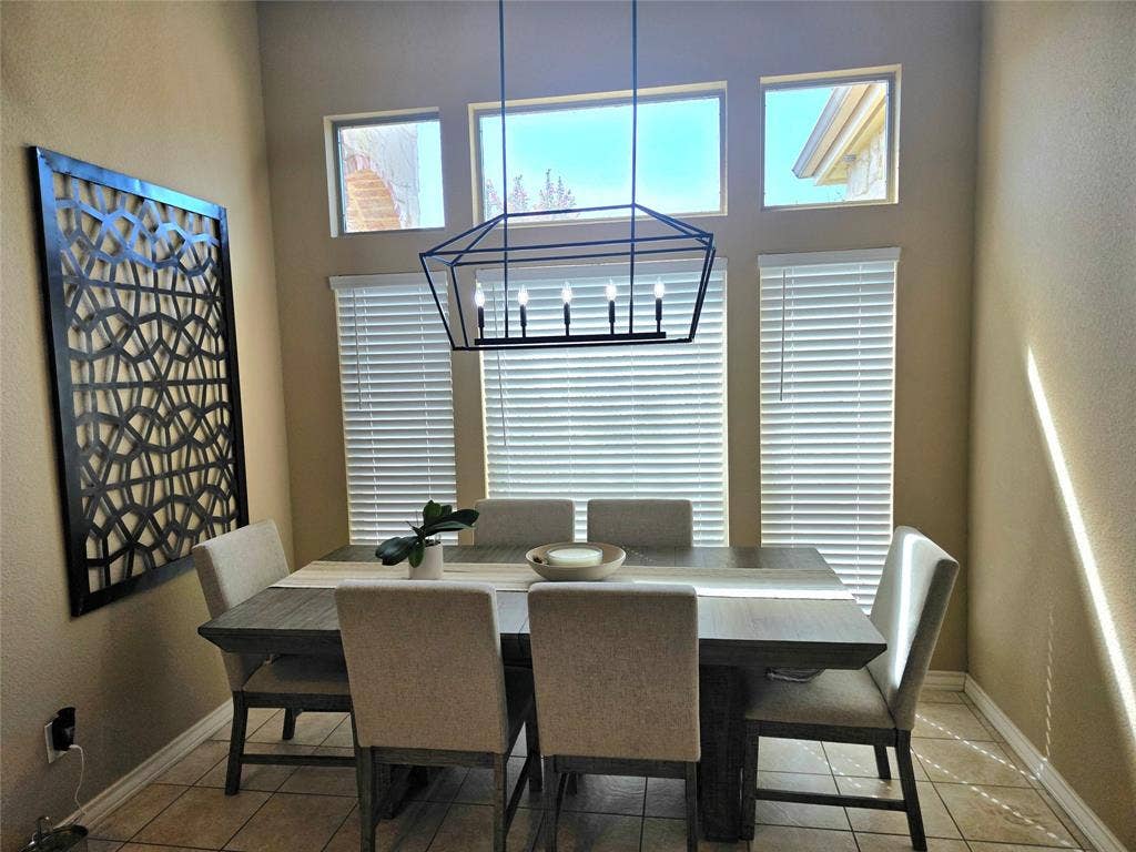 558 Mystic Shores Boulevard, Spring Branch, TX 78070 Eat in Kitchen dining area.
