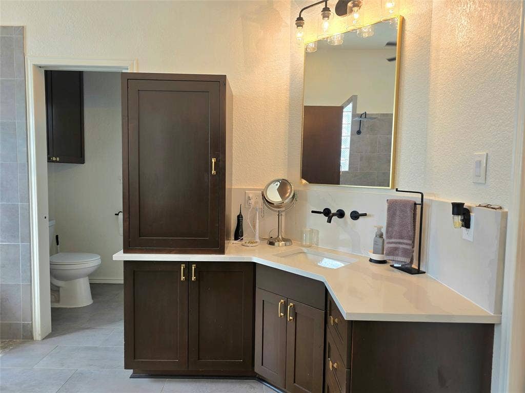558 Mystic Shores Boulevard, Spring Branch, TX 78070 558 Mystic Shores Boulevard, Spring Branch, TX 78070
