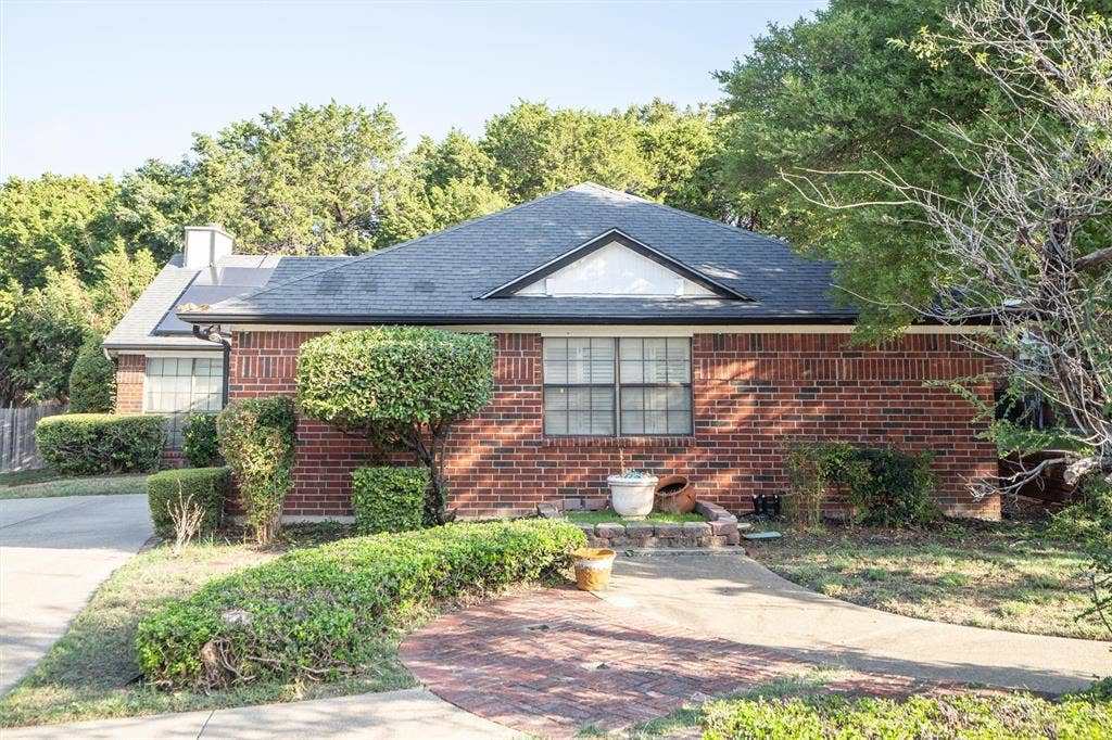 6447 Royal Cedar Drive, Dallas, TX 75236