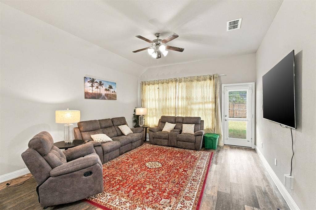 2209 Ryder Road, Wylie, TX 75098 2209 Ryder Road, Wylie, TX 75098