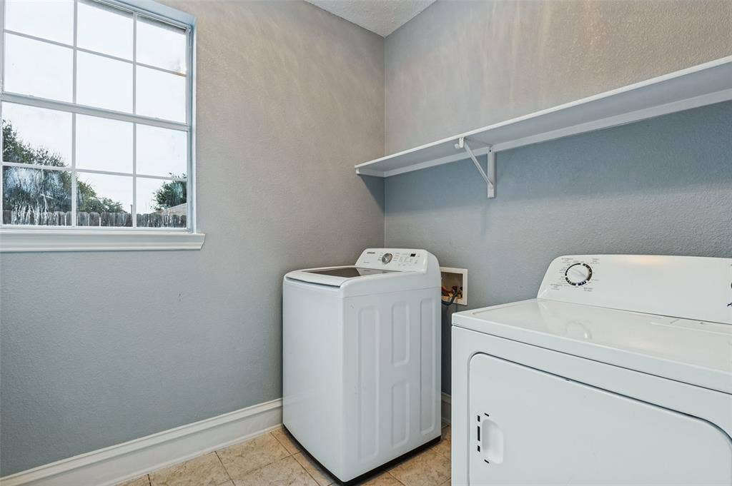 1215 N Nursery Road, Irving, TX 75061 1215 N Nursery Road, Irving, TX 75061