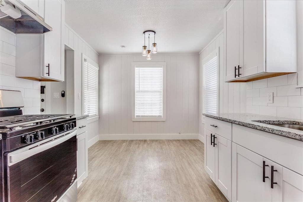 1109 W Avenue A, Garland, TX 75040 1109 W Avenue A, Garland, TX 75040