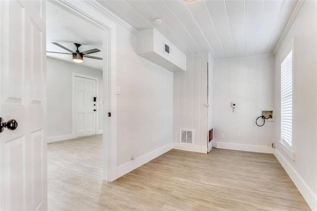 1109 W Avenue A, Garland, TX 75040 1109 W Avenue A, Garland, TX 75040