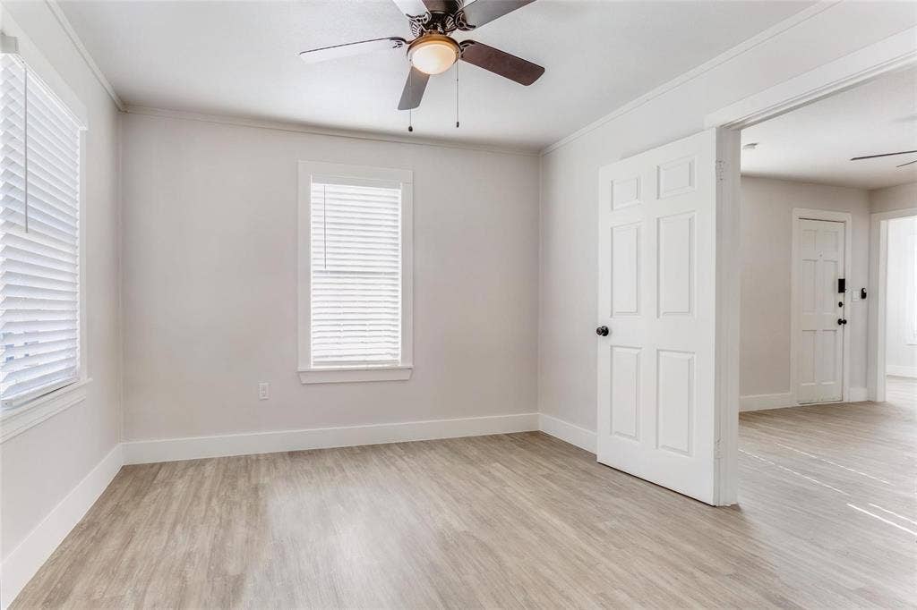 1109 W Avenue A, Garland, TX 75040 1109 W Avenue A, Garland, TX 75040