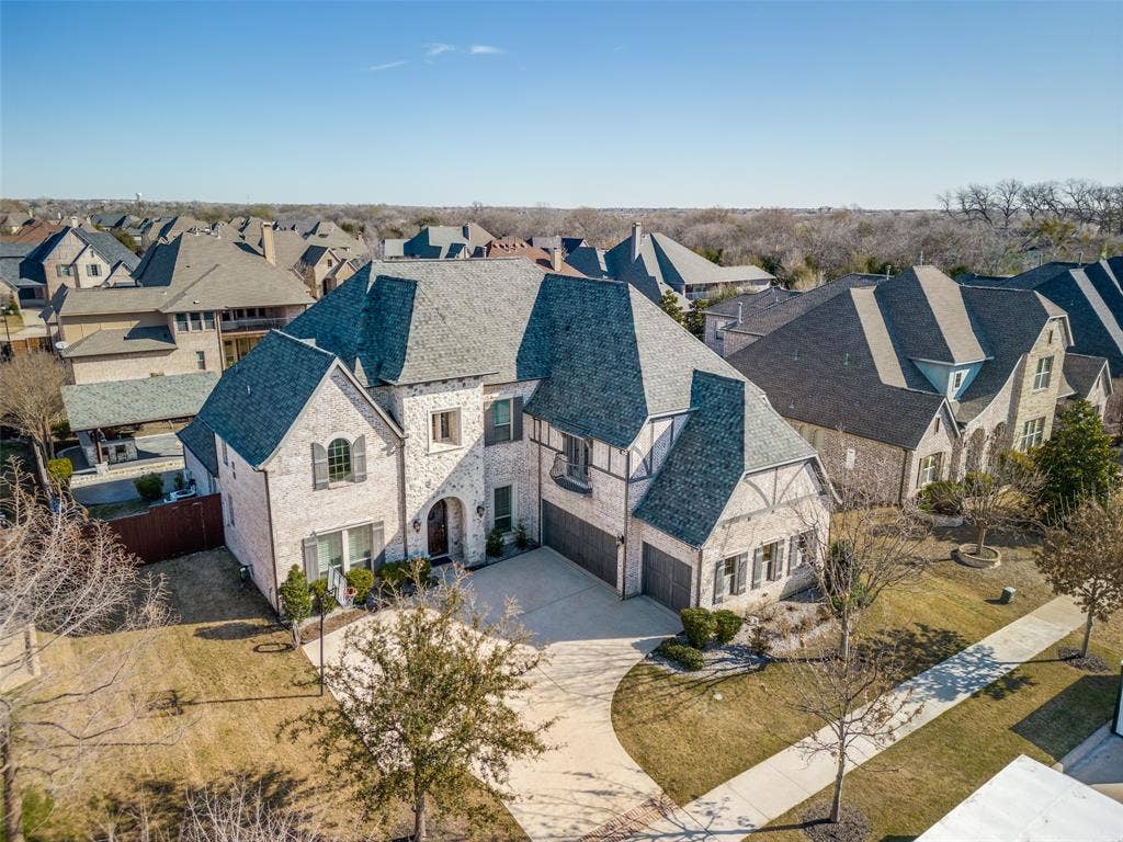 Bird's eye view with a residential view