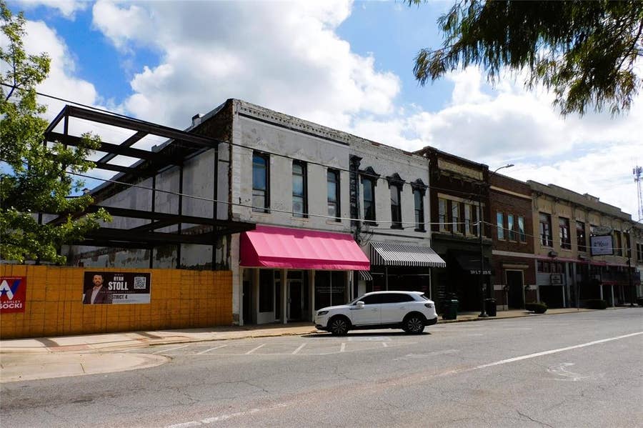 Property photo for 105 S Travis Street, #200, Sherman, TX
