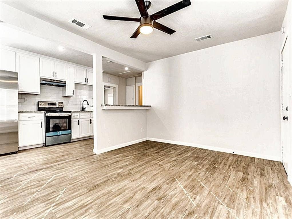 117 S 11th Street, Garland, TX 75040 117 S 11th Street, Garland, TX 75040