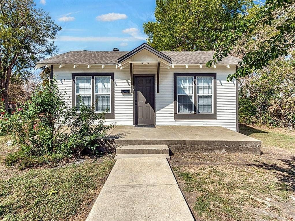 117 S 11th Street, Garland, TX 75040 117 S 11th Street, Garland, TX 75040