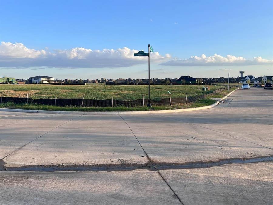 Property photo for 950 Paris Drive, Prosper, TX