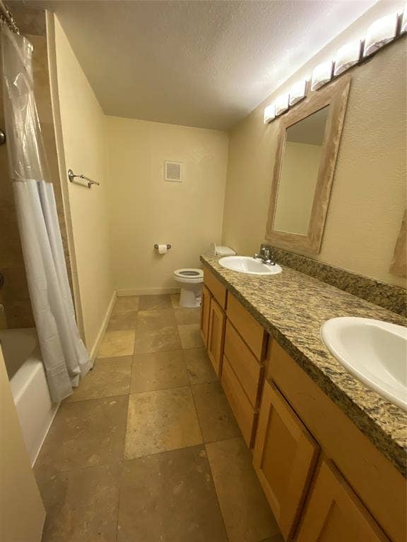 4777 Cedar Springs Road, #5B, Dallas, TX 75219 4777 Cedar Springs Road, #5B, Dallas, TX 75219