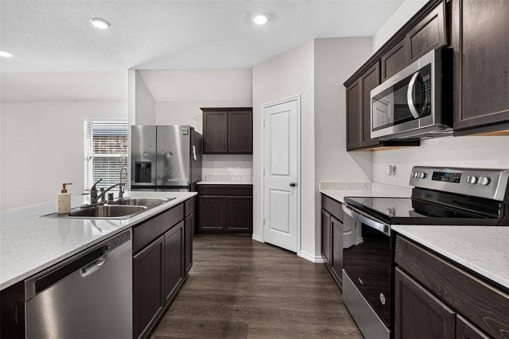 2949 Shoemaker Drive, Royse City, TX 75189 2949 Shoemaker Drive, Royse City, TX 75189