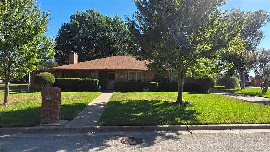 Property photo for 1117 Laguna Vista Way, Grapevine, TX