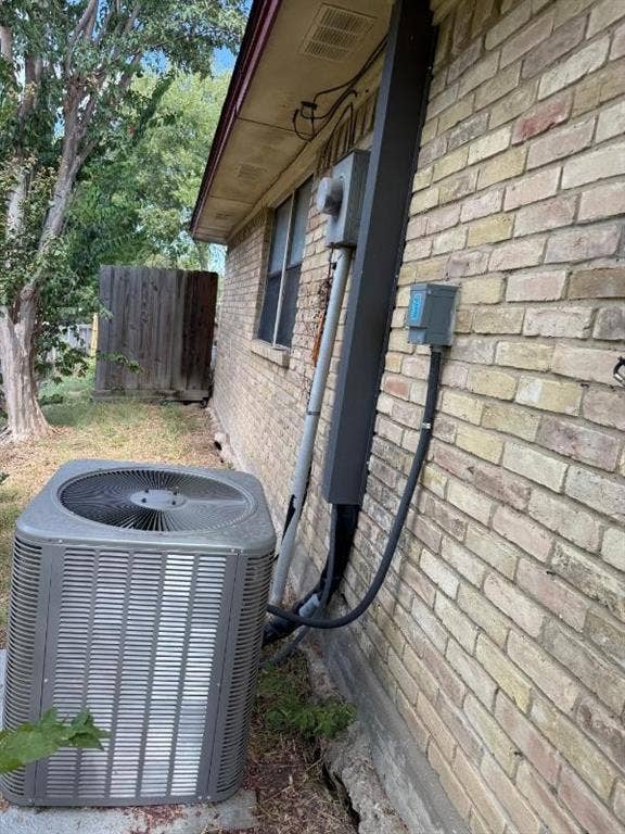 705 Angle Ridge Circle, Garland, TX 75043 705 Angle Ridge Circle, Garland, TX 75043