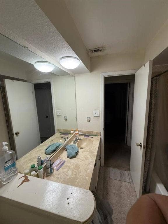 705 Angle Ridge Circle, Garland, TX 75043 705 Angle Ridge Circle, Garland, TX 75043