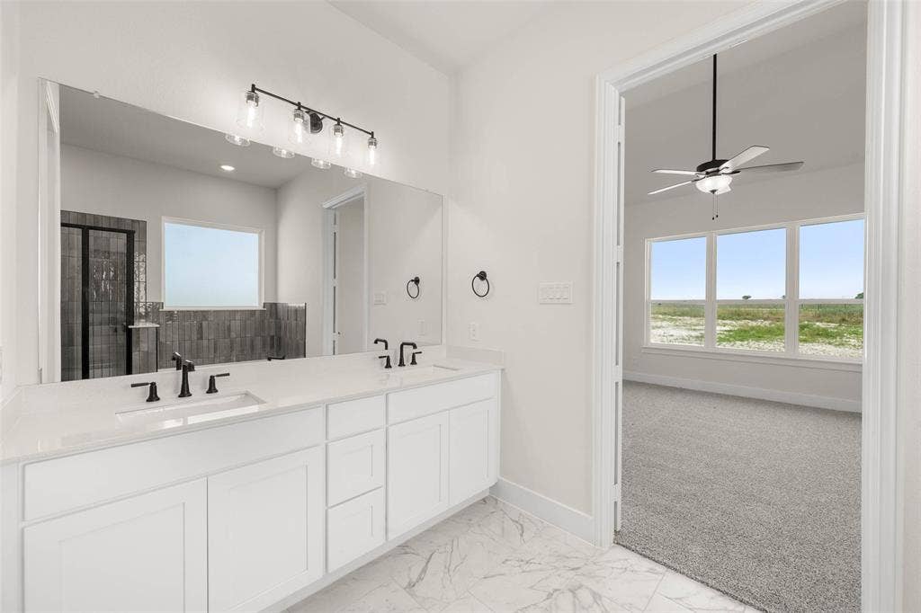 270 Maci Drive, Waxahachie, TX 75167 270 Maci Drive, Waxahachie, TX 75167