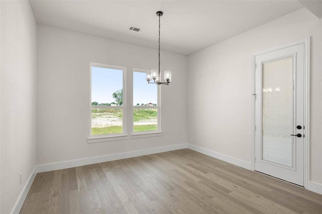 270 Maci Drive, Waxahachie, TX 75167 270 Maci Drive, Waxahachie, TX 75167