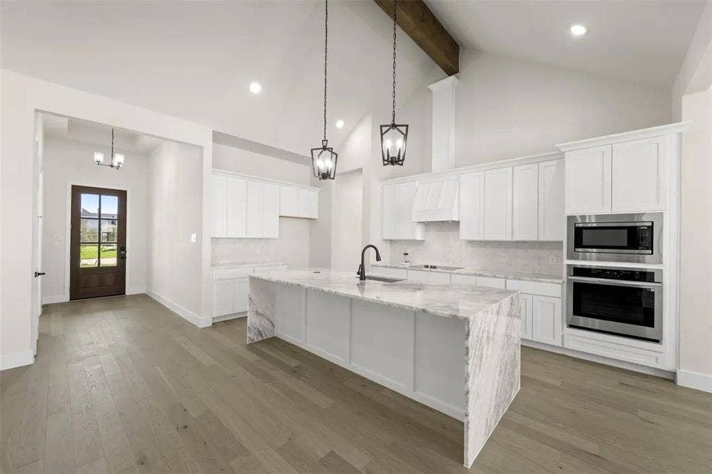 270 Maci Drive, Waxahachie, TX 75167 270 Maci Drive, Waxahachie, TX 75167