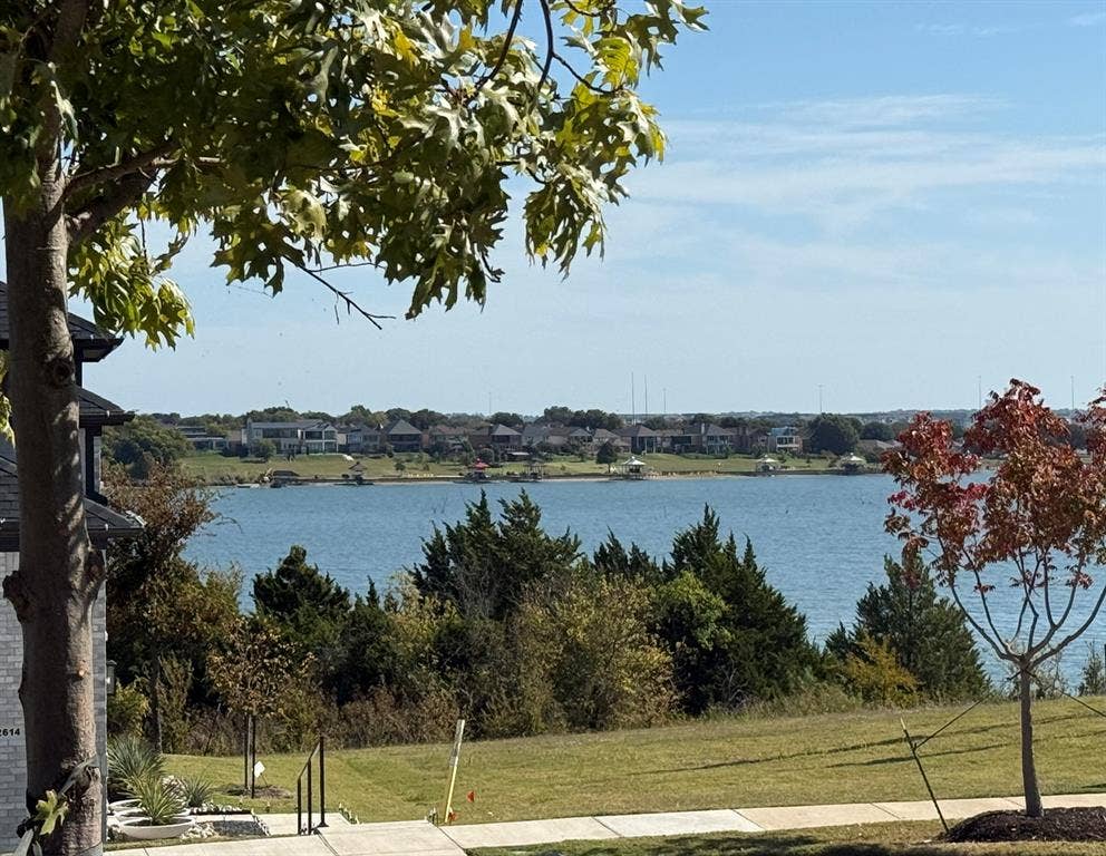 2517 Lafayette Drive, Rowlett, TX 75088 2517 Lafayette Drive, Rowlett, TX 75088