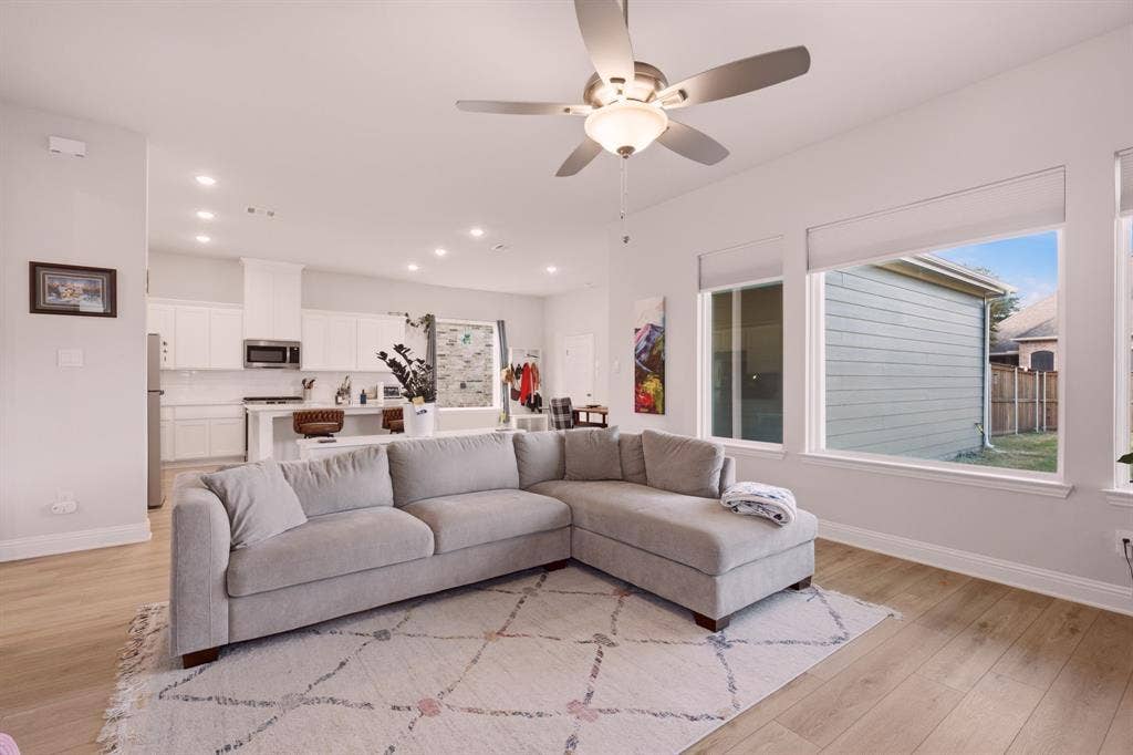 2517 Lafayette Drive, Rowlett, TX 75088 2517 Lafayette Drive, Rowlett, TX 75088