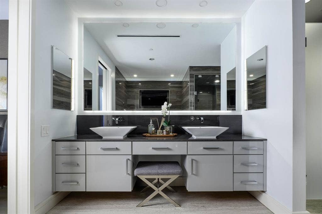 2408 Victory Park Lane, #1239, Dallas, TX 75219