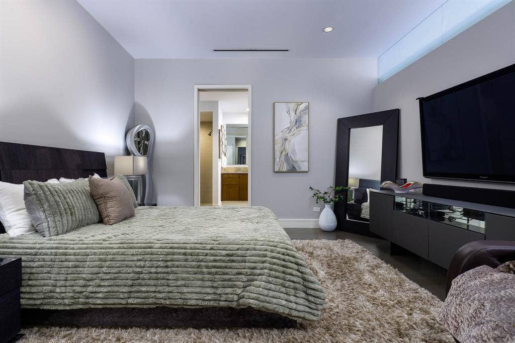 2408 Victory Park Lane, #1239, Dallas, TX 75219