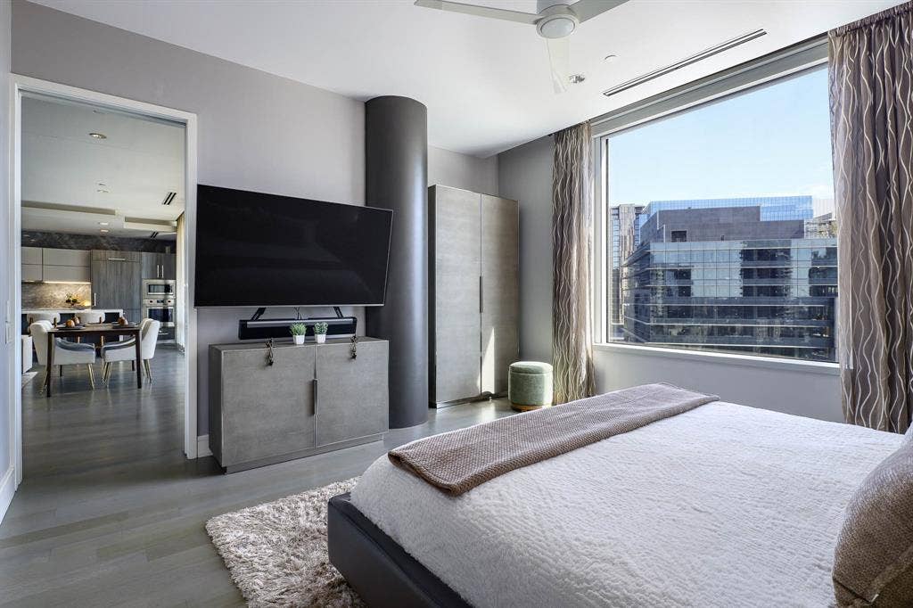 2408 Victory Park Lane, #1239, Dallas, TX 75219