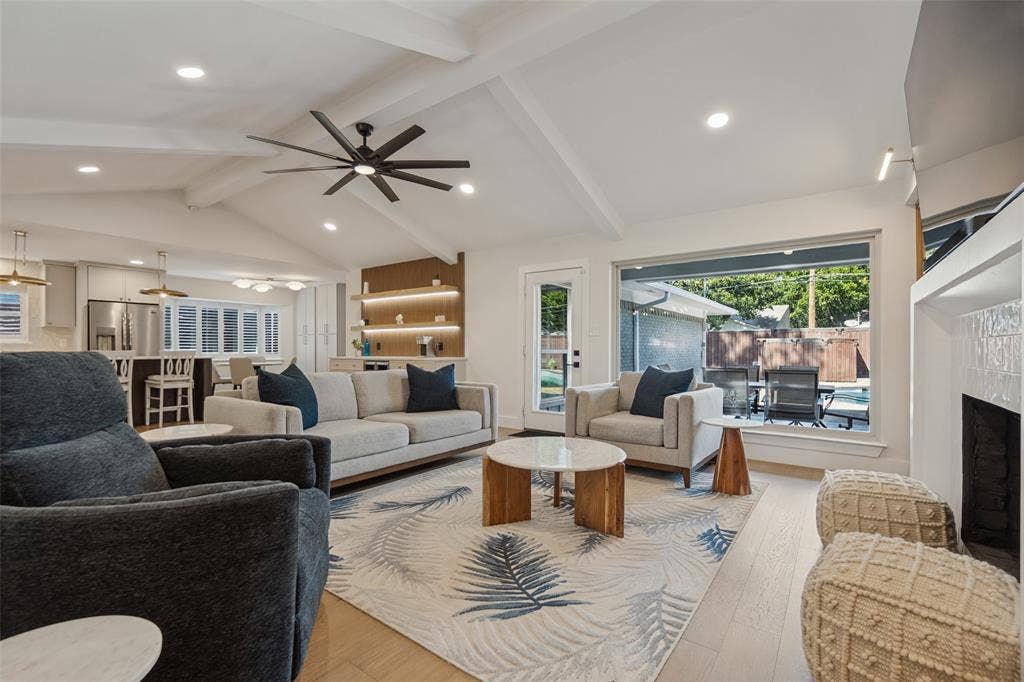 5009 Harvest Hill Road, Dallas, TX 75244